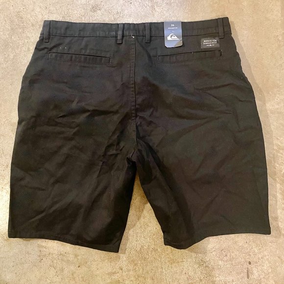 Quicksilver | Men's Dark Grey Straight Fit Shorts | Size 36 (NWT) - Picture 2 of 3